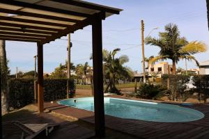 Casa com conforto e piscina em torres