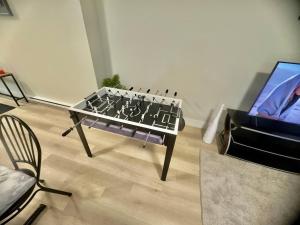 Airport Getaway 4 min to Moncton Airport, Free Parking and super fast WIFI