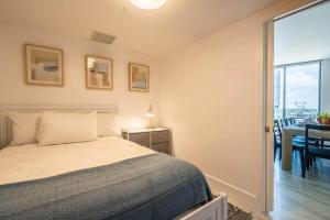 Lux Apartment Miami Brickell 2 BR Den