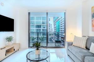 Stylish Brickell Condo | 2BD Chic & Central