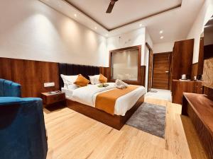 Hotel Sky heights # Near Bus Stand # Parking #parking # open rooftop cafe # property of the year # by sky heaven