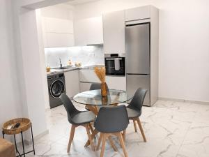 Victoria square apartment