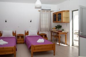 Fays Studios Leros