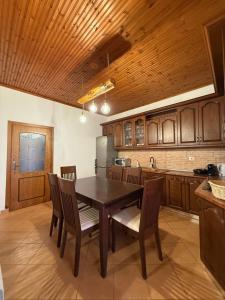 Xhoni House