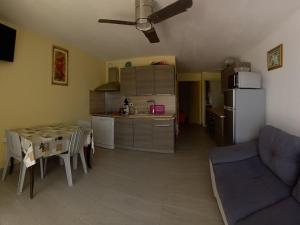 Appartement T2 en front de mer avec terrasse et parking, Sète - FR-1-472-121