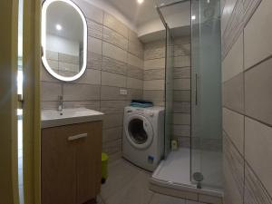 Appartement T2 en front de mer avec terrasse et parking, Sète - FR-1-472-121
