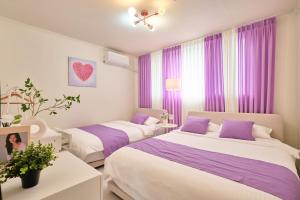 Stay Young #3 Rooms # 5 Beds # Line 2 Line 5 Yeongdeungpo-gu Office Station #Hongdae # Yeouido