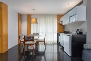 Design flat in Ipanema Posto 9 - Pool and view