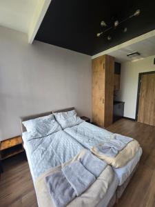 TRIO HoSteL