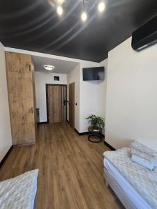 TRIO HoSteL
