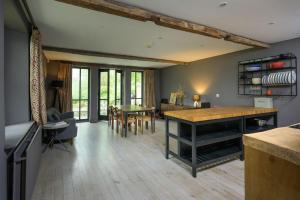 Beautiful Period Cottage nr Frome Garden Parking