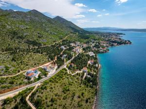 My Dalmatia - Sea view Apartment Masha with private heated pool
