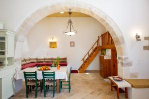 Eligia home