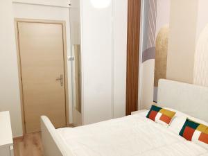 Premium Sea View Apartment at Aristotelous Square