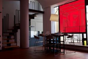 Summit Barberia Penthouse
