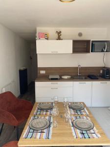 Logement cosy à 200m du front de mer avec balcon
