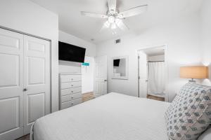 Gulf Place Cabanas 306