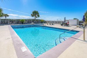 Plantation East #1201