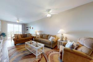 Waterfront condo with bay views pool hot tub boat ramp & private balcony