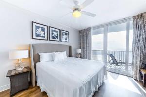 Gulf-front condo with pool sauna washer dryer central AC & gym