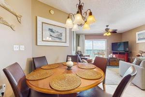 Beachfront condo with shared pool outdoor shower and beach access