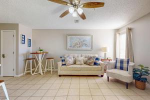 Grand Beach Resort 305