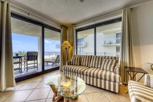 Gulf Front Condo with Shared Pools Hot Tub Tennis & Fitness Room