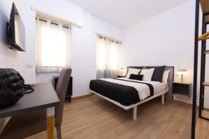 Domina Pentagon Suites - Rome Tiburtina Guesthouse