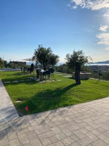 Villa swimming pool CaDuMa Portofino view est
