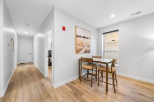 Modern 2B Apt Free Wifi Coffee