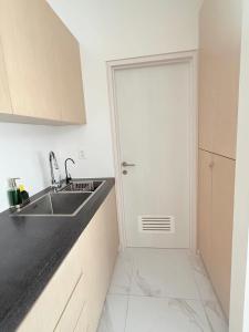 2BR Downtown Cabo Walk to Beach & Dining