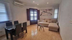 Home Santa Marina, Free parking