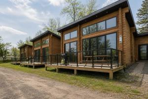 3-BR Lakefront Cottage Rice Lake #3