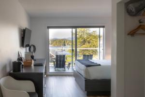 Tofino Resort + Marina