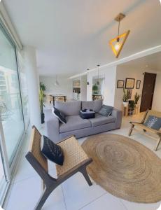 "Experiencia Premium en Piso 200 mts Barrio Güemes con dos Suites y dos cocheras"