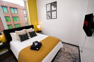 Chicago South Side 4BR 2BA Retreat Near McCormick