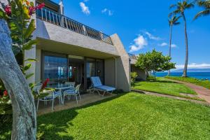 Oceanfront Maui Point Condo Sleeps 4 - Unit A3 condo