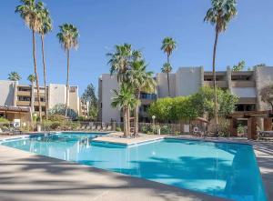Chic Condo with Parking Spot - Minutes to Old Town!