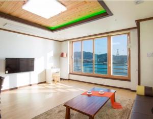 Yeosu Sun Beach Pension