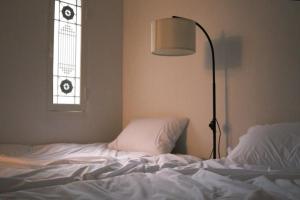 블랙앤우드 하우스, 합정역 도보 5분, 홍대연남, 3룸 5인 스테이,한강공원 Hongdae cozy 3 rooms, Airport bus direct, Hapjeong station 5 mins, Hanriver