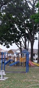 5 min walk to LRT BRT station, Pets friendly, with Baby cot