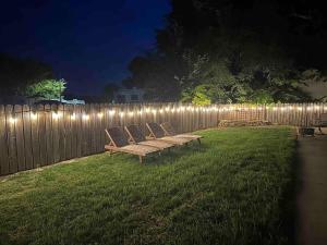 Riverview Villa - Hot Tub Suite (River Rock Inn)