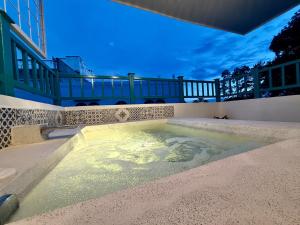 Santorini Colombiano con Jacuzzi Privado Escapada Perfecta