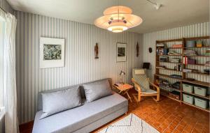 3 Bedroom Beautiful Home In Askeby