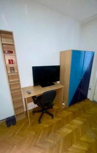 ROOM in CENTAR with SHARED BATHROOM and KITCHEN