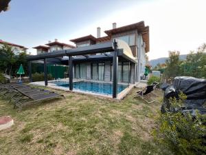 Derya Beach Ağullu Villa 2
