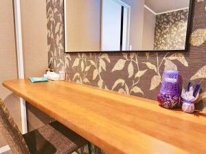 Spacious home right at the entrance to Tsuruhashi Shopping Street
