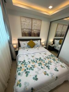 Arcadia Continental Condominium