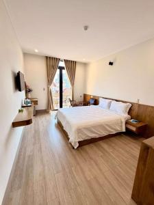 Hùng Anh Hotel