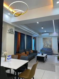 Delux 3Bedrooms Seaview Poolview Next to Okada Airport MOA